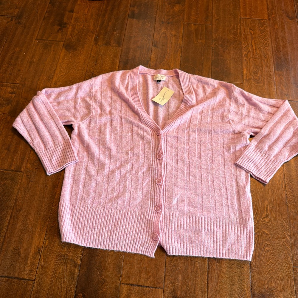 Universal Thread Pink V-Neck Cardigan Sweater Large Lightweight Oversized Soft